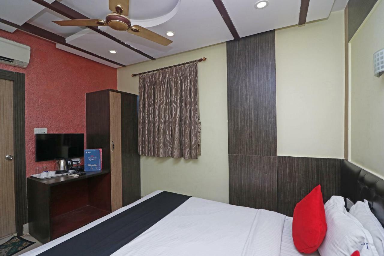 כלכותה Hotel Presidency Inn מראה חיצוני תמונה