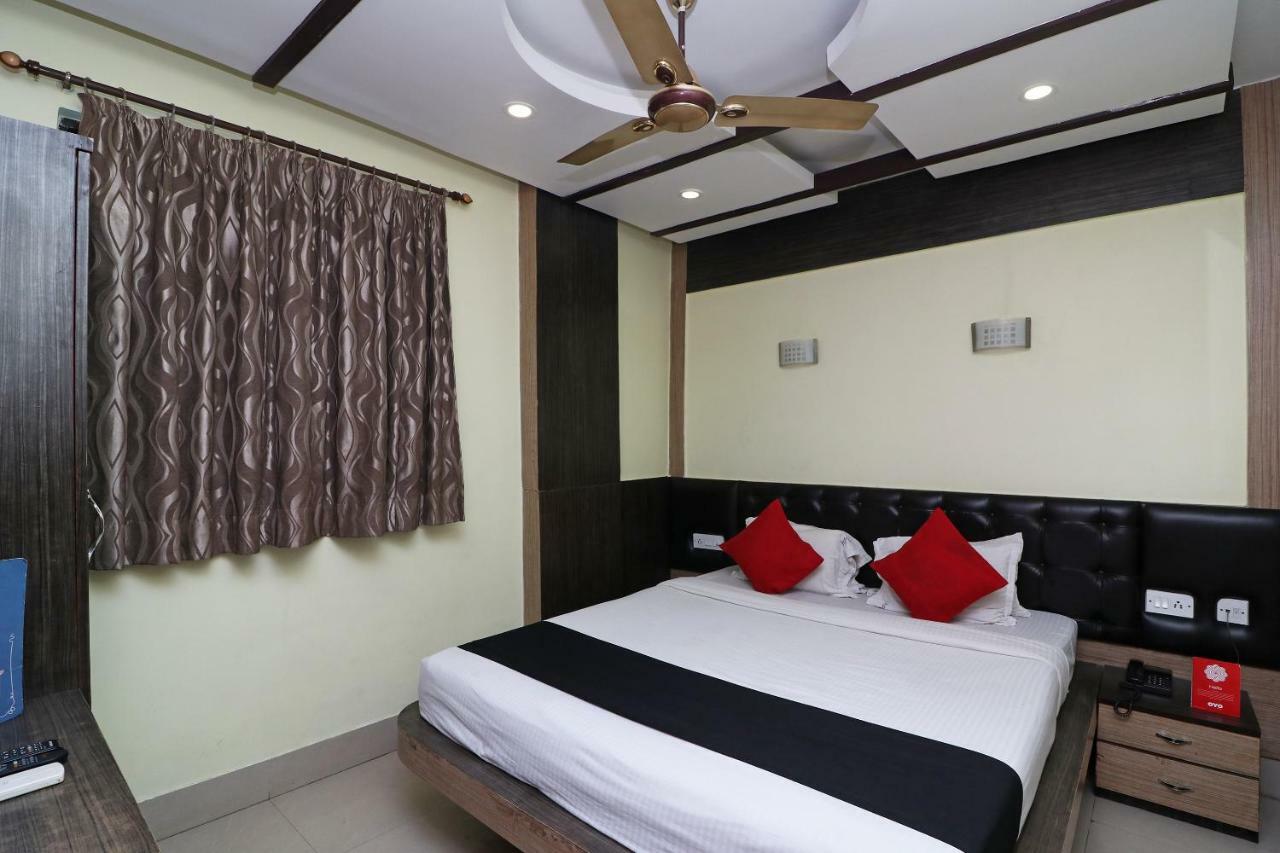 כלכותה Hotel Presidency Inn מראה חיצוני תמונה