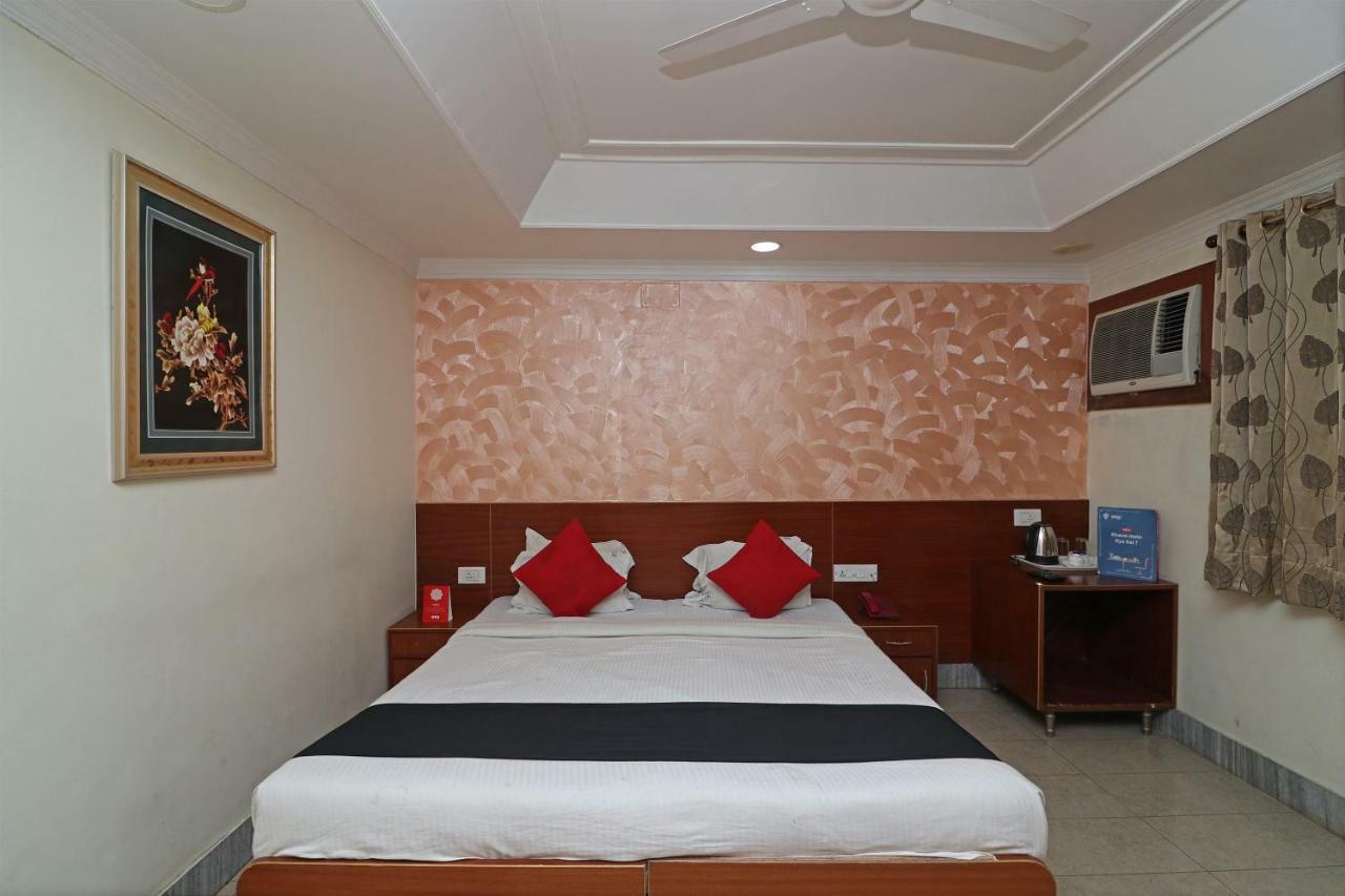כלכותה Hotel Presidency Inn מראה חיצוני תמונה