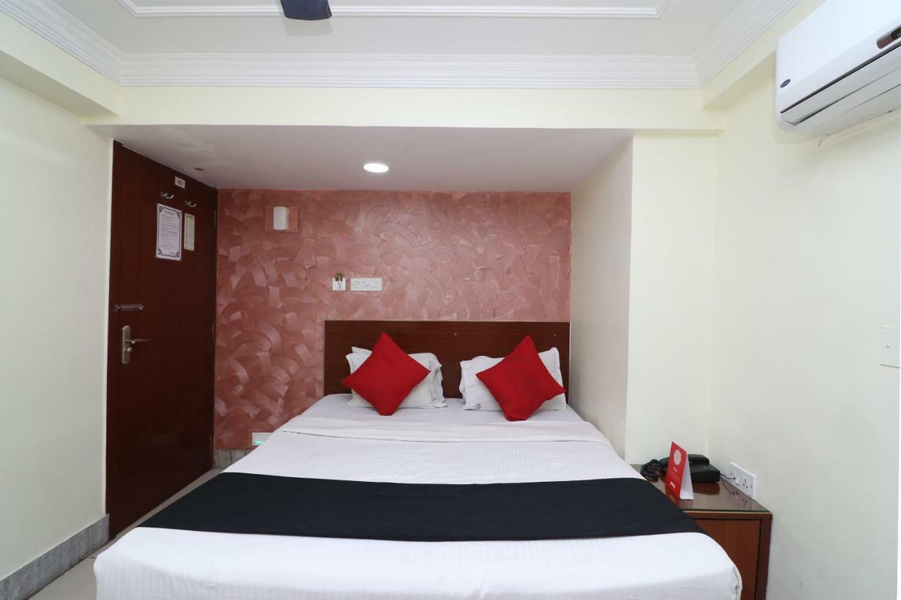 כלכותה Hotel Presidency Inn מראה חיצוני תמונה